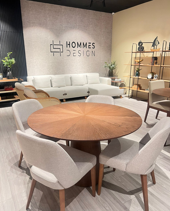 Mona Dining Table (Showroom)